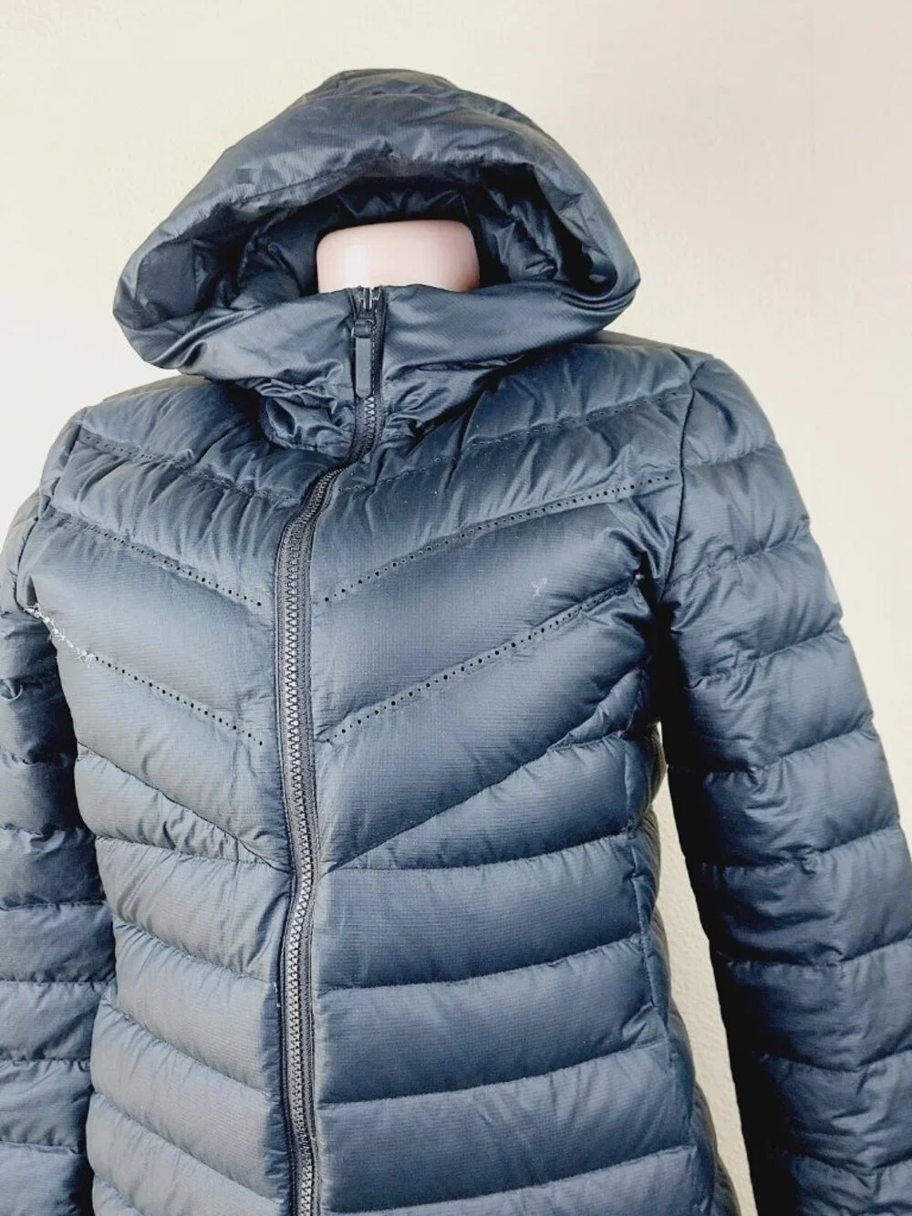Nike Women's Black Sportswear Hooded Insulated Down Parka Jacket Size S